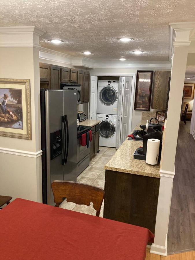 Spacious 3 Bedroom 2 Bath Condo Close To Five-Points In Athens Bagian luar foto