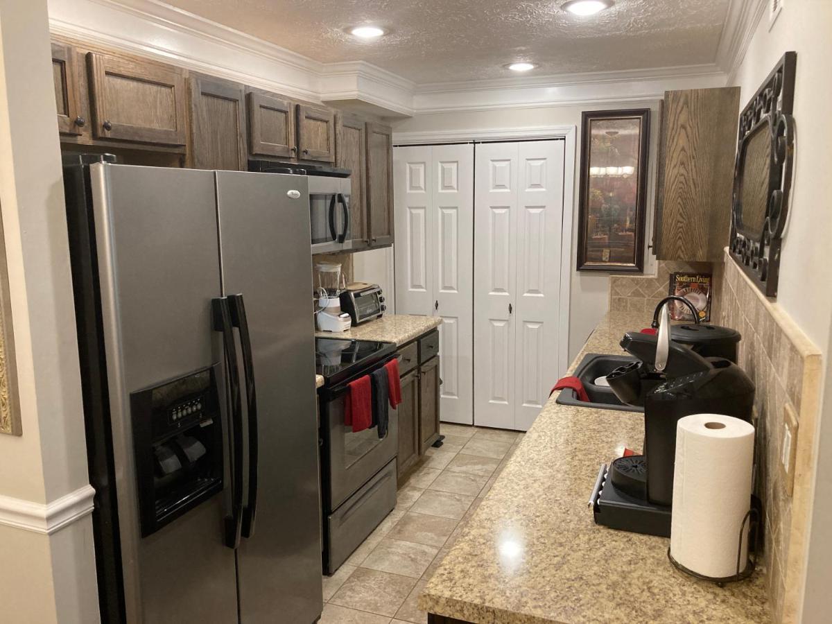 Spacious 3 Bedroom 2 Bath Condo Close To Five-Points In Athens Bagian luar foto