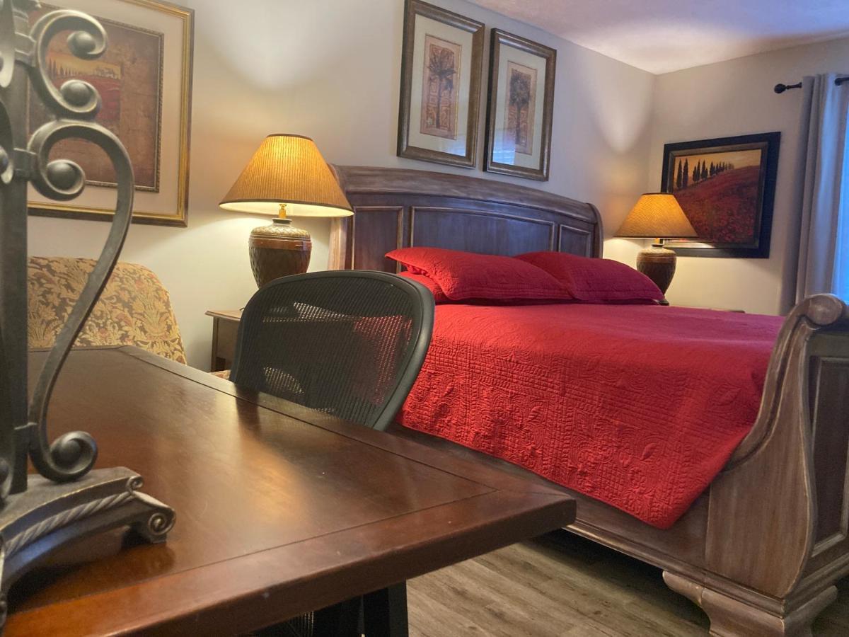 Spacious 3 Bedroom 2 Bath Condo Close To Five-Points In Athens Bagian luar foto
