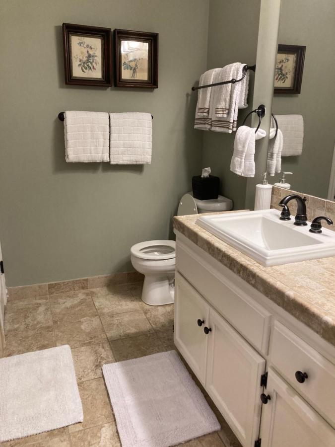 Spacious 3 Bedroom 2 Bath Condo Close To Five-Points In Athens Bagian luar foto
