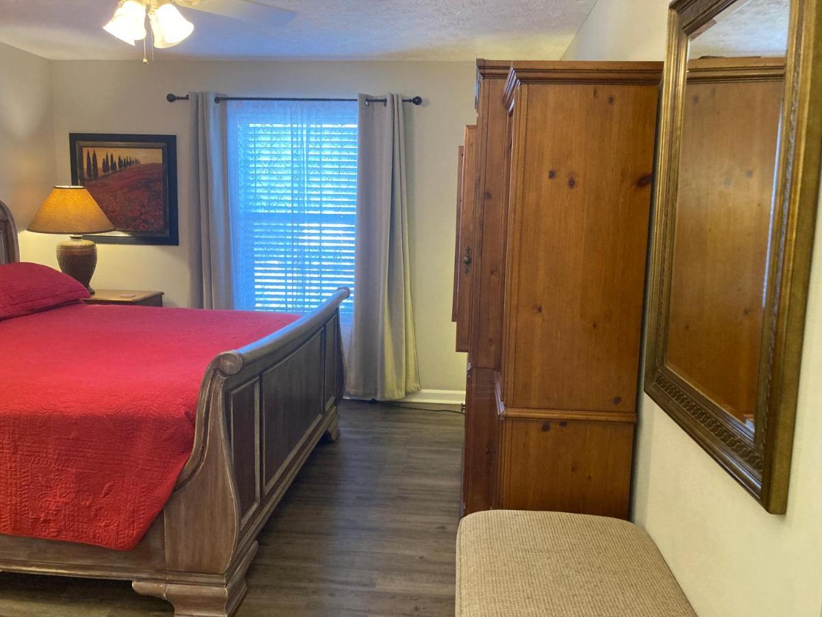 Spacious 3 Bedroom 2 Bath Condo Close To Five-Points In Athens Bagian luar foto